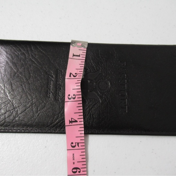 Lexus Black Passport Holder - Picture 8 of 10